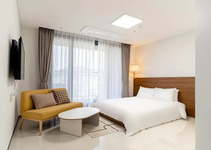 Urbanstay Cityhall * Busan