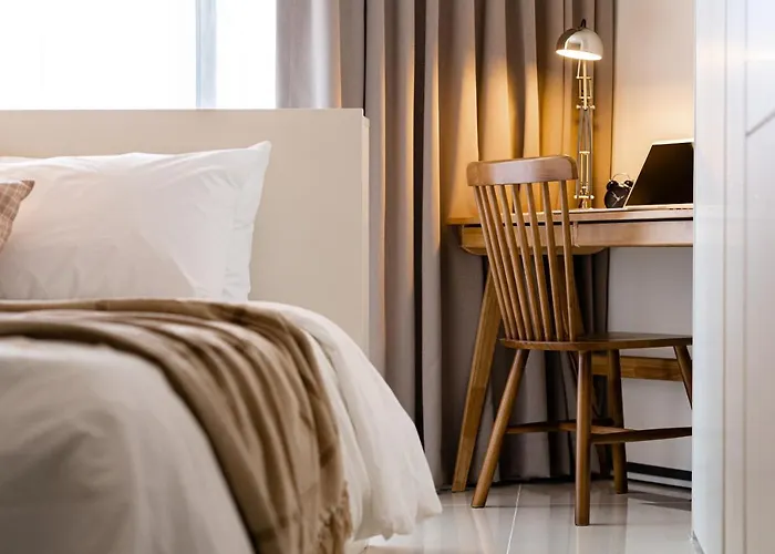 Urbanstay Cityhall Apartment