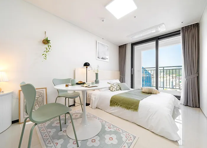Apartment Urbanstay Cityhall Busan