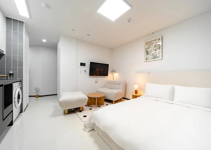Apartment Urbanstay Cityhall *